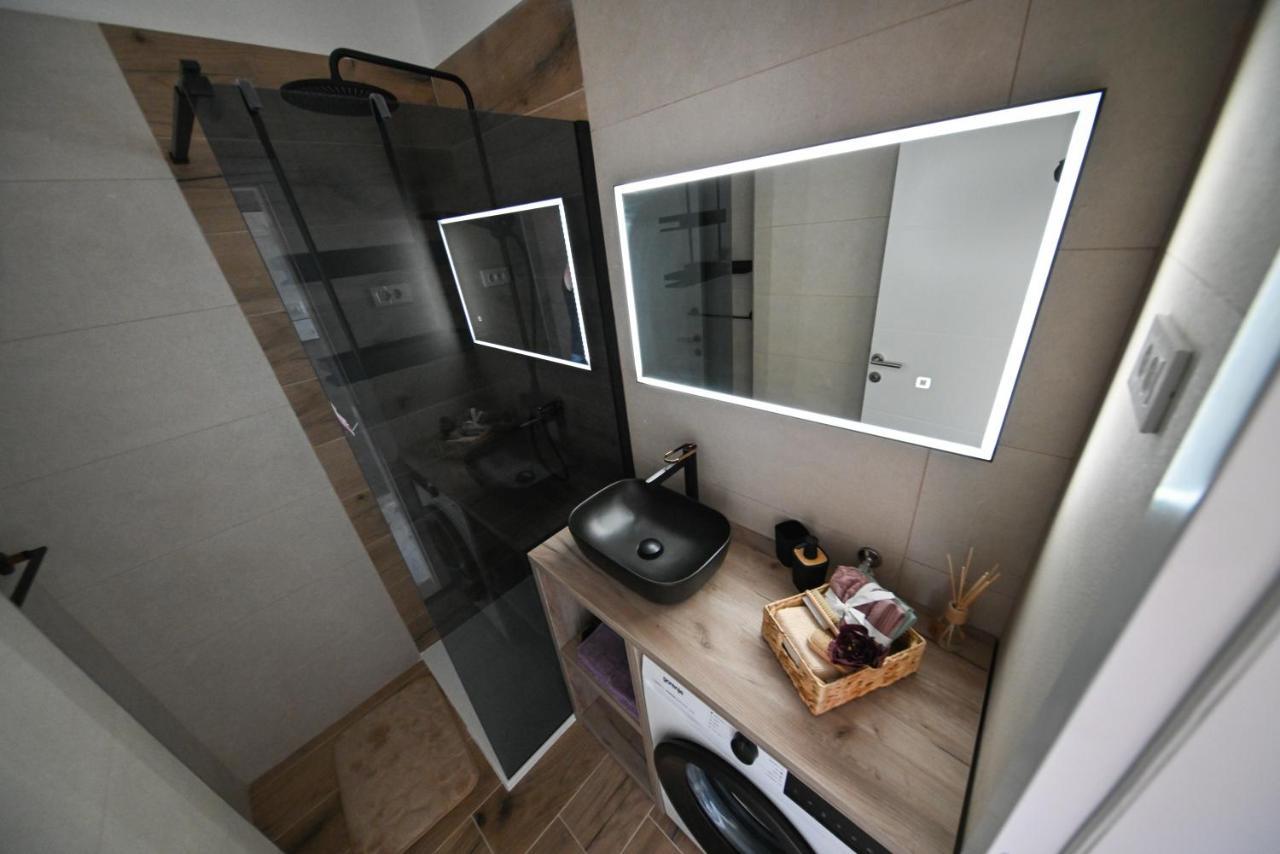 Apartman Nella With Sea Wiew Zadar Exterior foto